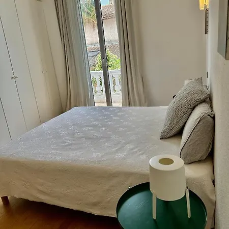 Belle Maison De Avec Piscine מלון אנטיב